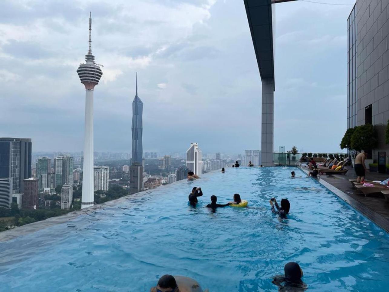 The Platinum Klcc By Infinity Pool Daire Kuala Lumpur Dış mekan fotoğraf